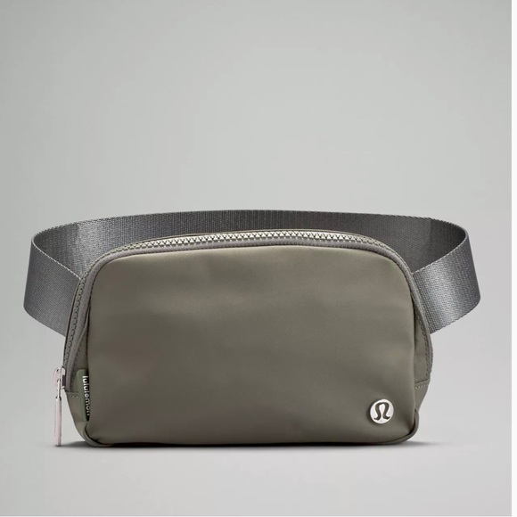 Lululemon Gray Sage Everywhere Belt Bag 1L - Picture 2 of 8
